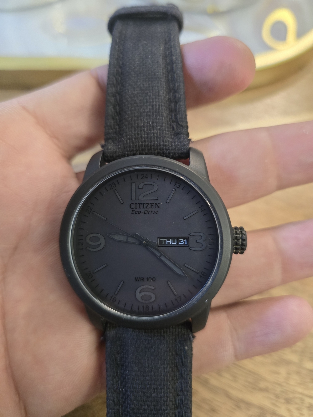 Citizen Eco-Drive All-Black Canvas Strap Watch Not Working